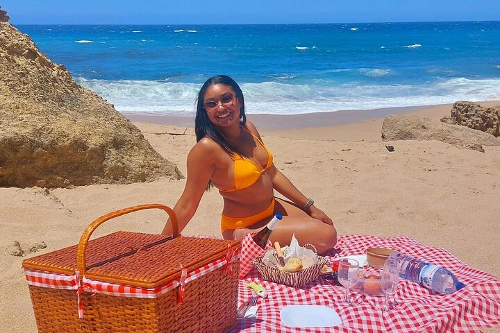 Lisbon Coastal Tour — Arrábida, Sesimbra & Beach Picnic — Arrábida · Sesimbra (2)