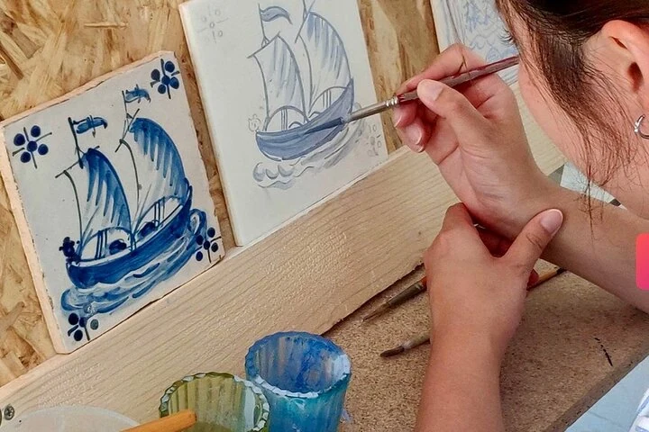 Tile Painting Workshop, Wine Tasting & Sesimbra — Private Day — Azeitão · Sesimbra (3)