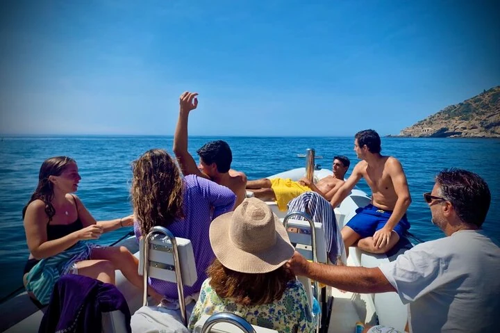 Arrábida & Sesimbra Private Tour with Coastal Boat Ride — Setúbal · Arrábida (2)